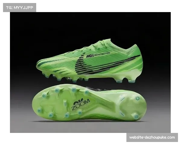 某运动品牌发布新款足球鞋，宣传重点在于提升短传精度与控球触感